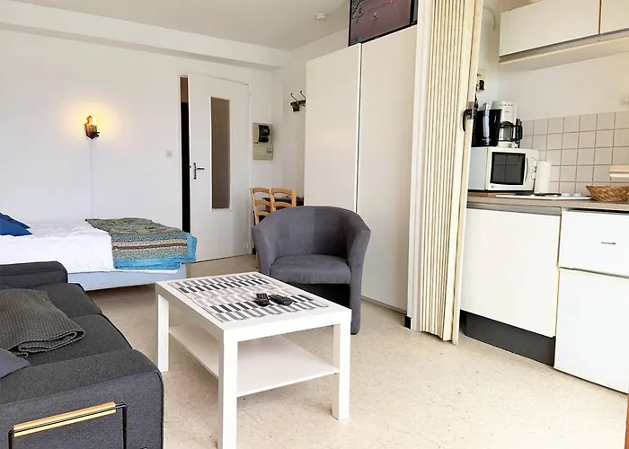 Sur Cavaliere Avec Terrasse, 1er Etage, 2 Couchages - Fr-1-251-80 Lägenhet Le Lavandou